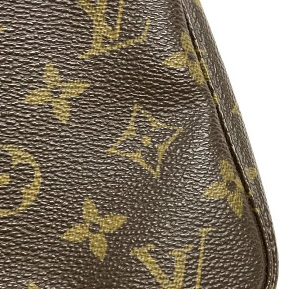 LOUIS VUITTON Pochette Accessoires Monogram Handbag 728-082325 - Picture 7 of 14